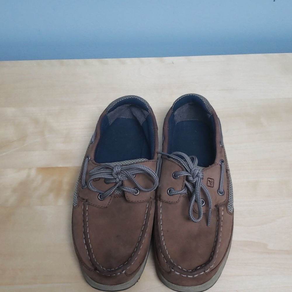 Sperry topsiders